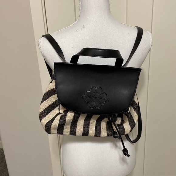 Dress Barn Handbags - NWOT Convertible Backpack Shoulder Strap Crossbody Satchel Bag!!